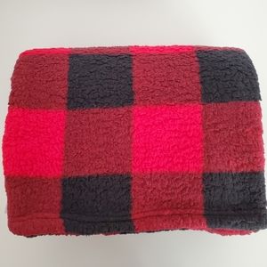 🆕️Red & Black Plaid Sherpa Blanket